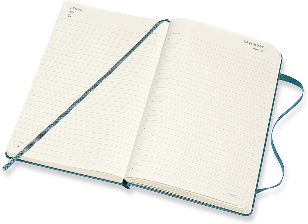 Moleskine daily planner for freelancers